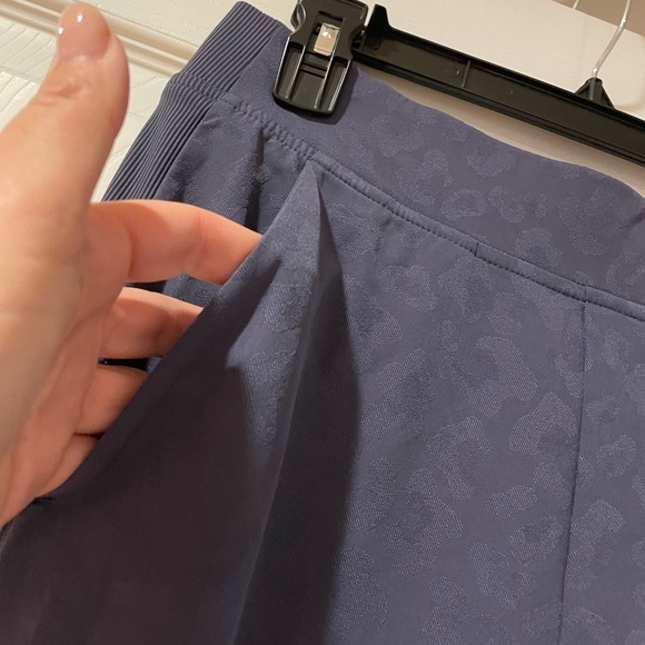 Athleta Brooklyn leopard Textured Ankle Pants. - Picture 4 of 8